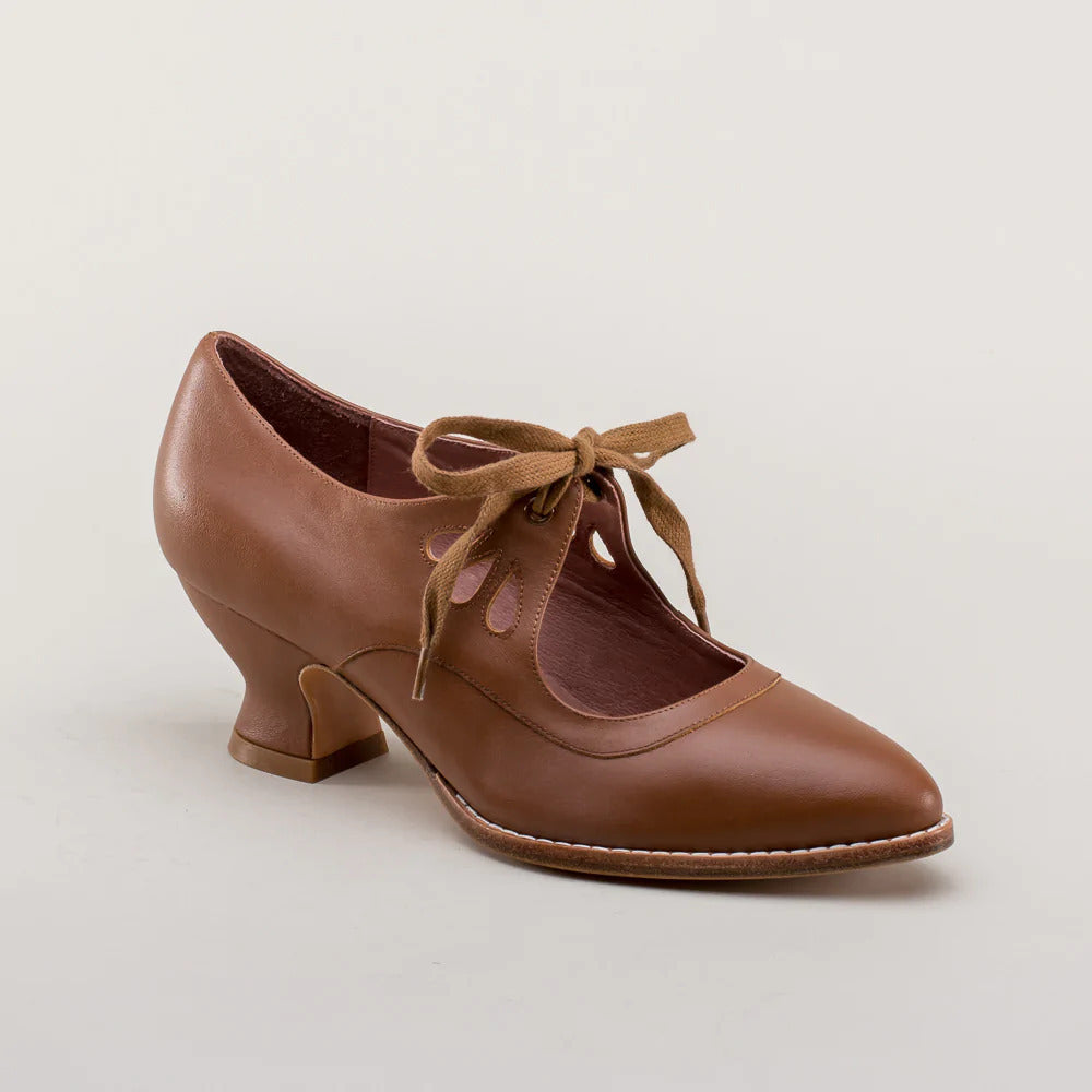 Women's Vintage Lace-Up Leather Heels